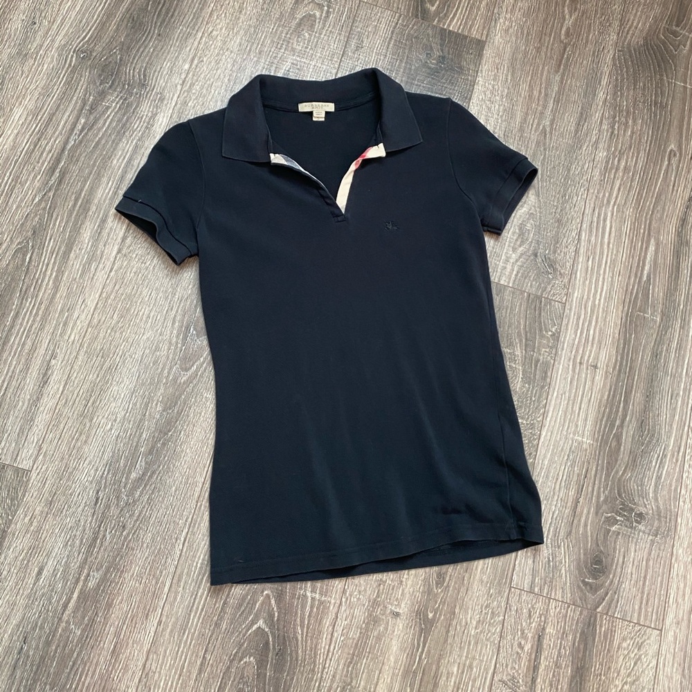 🔥🔥🔥Burberry polo size S